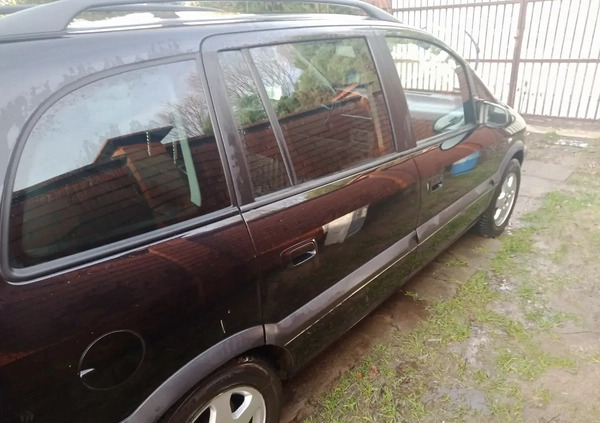 Opel Zafira cena 7000 przebieg: 364000, rok produkcji 2004 z Czarna Białostocka małe 92